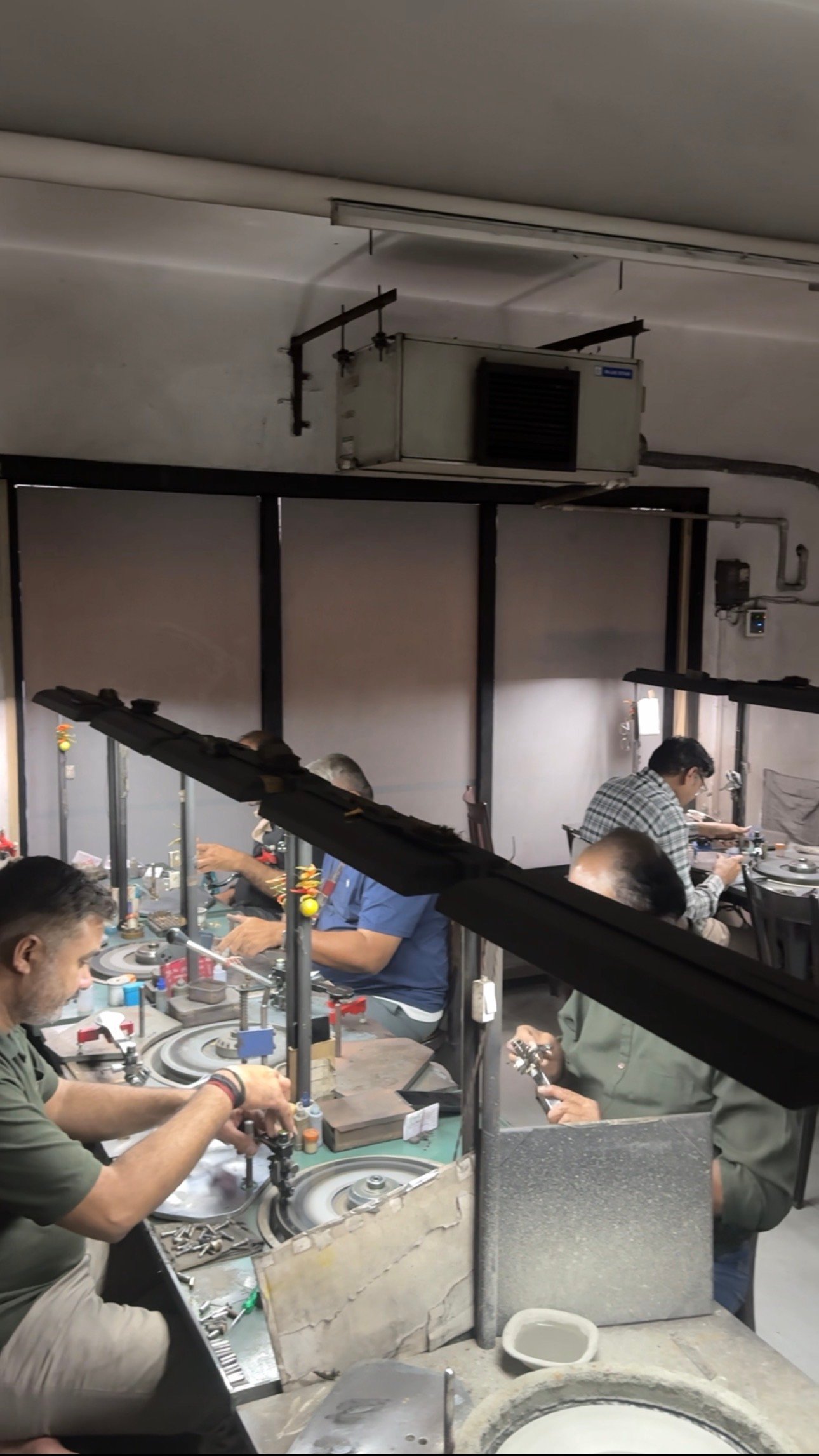 Diamond cutting and polishing at Tiku Gems